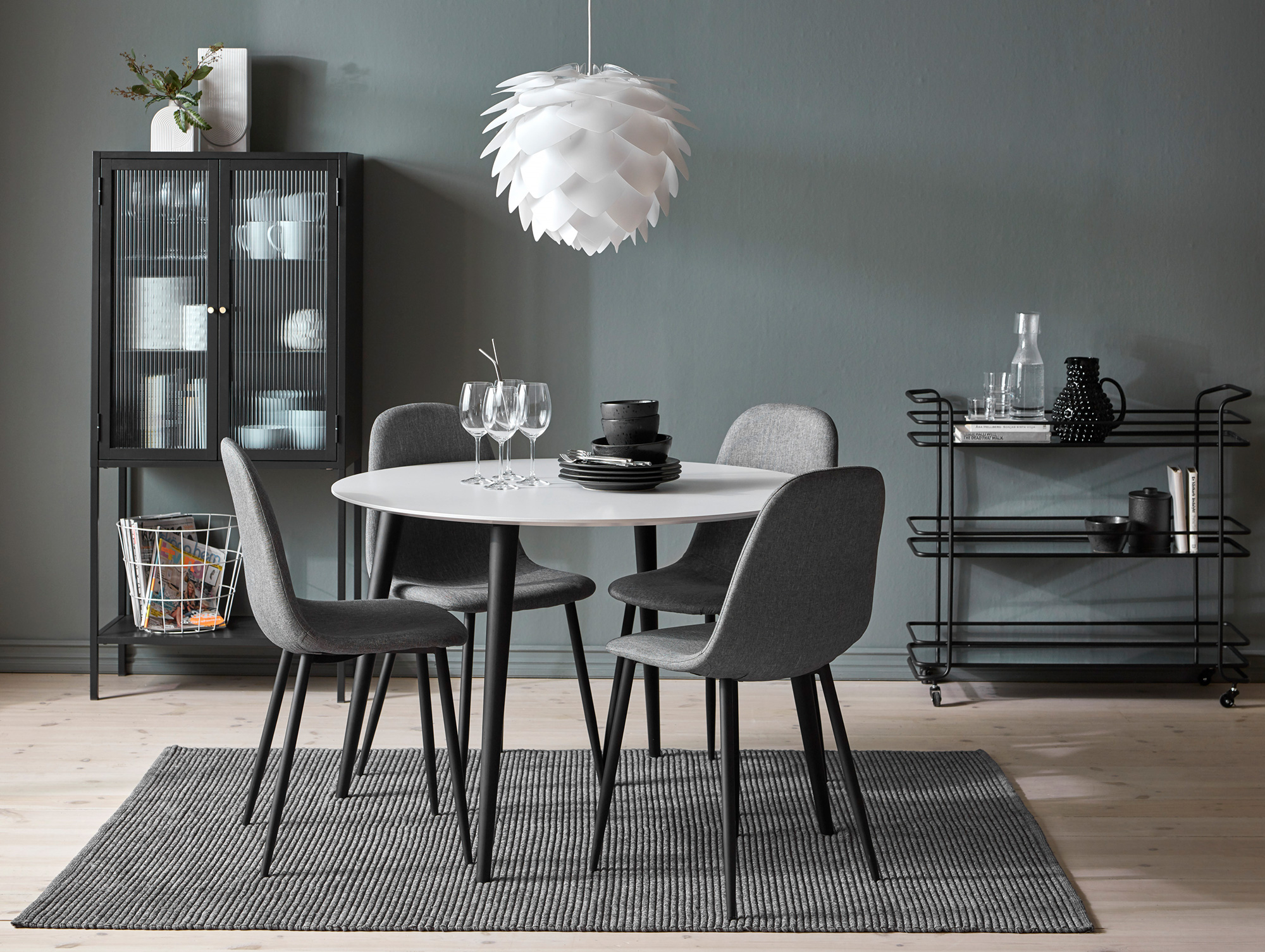 Plaine Matgrupp med 4 stolar Tracy | Mio Plaine Matgrupp med 4 stolar Tracy | Mio